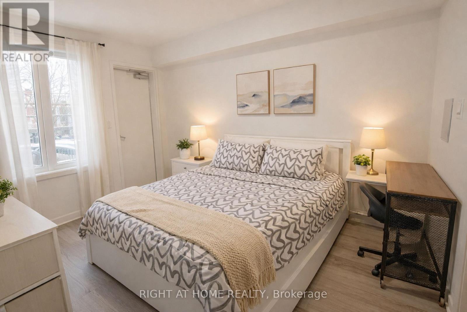 2 - 1258 Broadview Avenue, Toronto, Ontario  M4K 2T4 - Photo 4 - E12756126