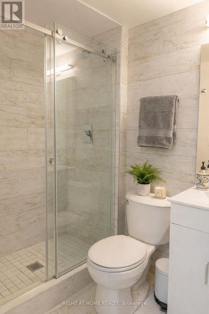 2 - 1258 Broadview Avenue, Toronto, Ontario  M4K 2T4 - Photo 8 - E12756126