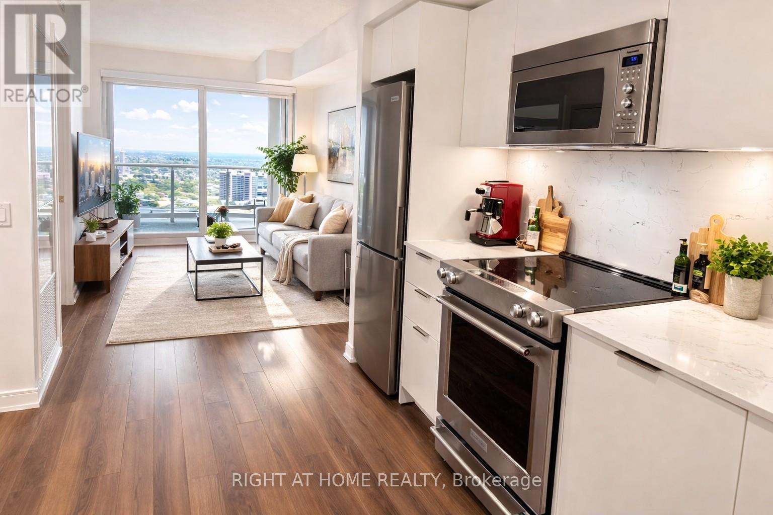 2109 - 30 Samuel Wood Way, Toronto, Ontario  M9B 0C9 - Photo 2 - W12685852