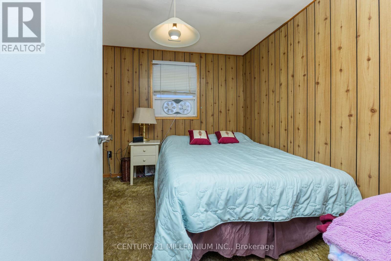 9 Crestview Avenue, Brampton, Ontario  L6W 2R7 - Photo 17 - W12784442