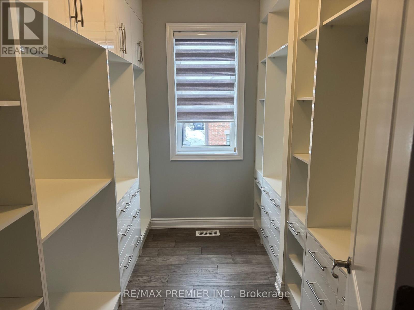 Upper - 185 Faust Ridge, Vaughan, Ontario  L4H 4S8 - Photo 10 - N12807606