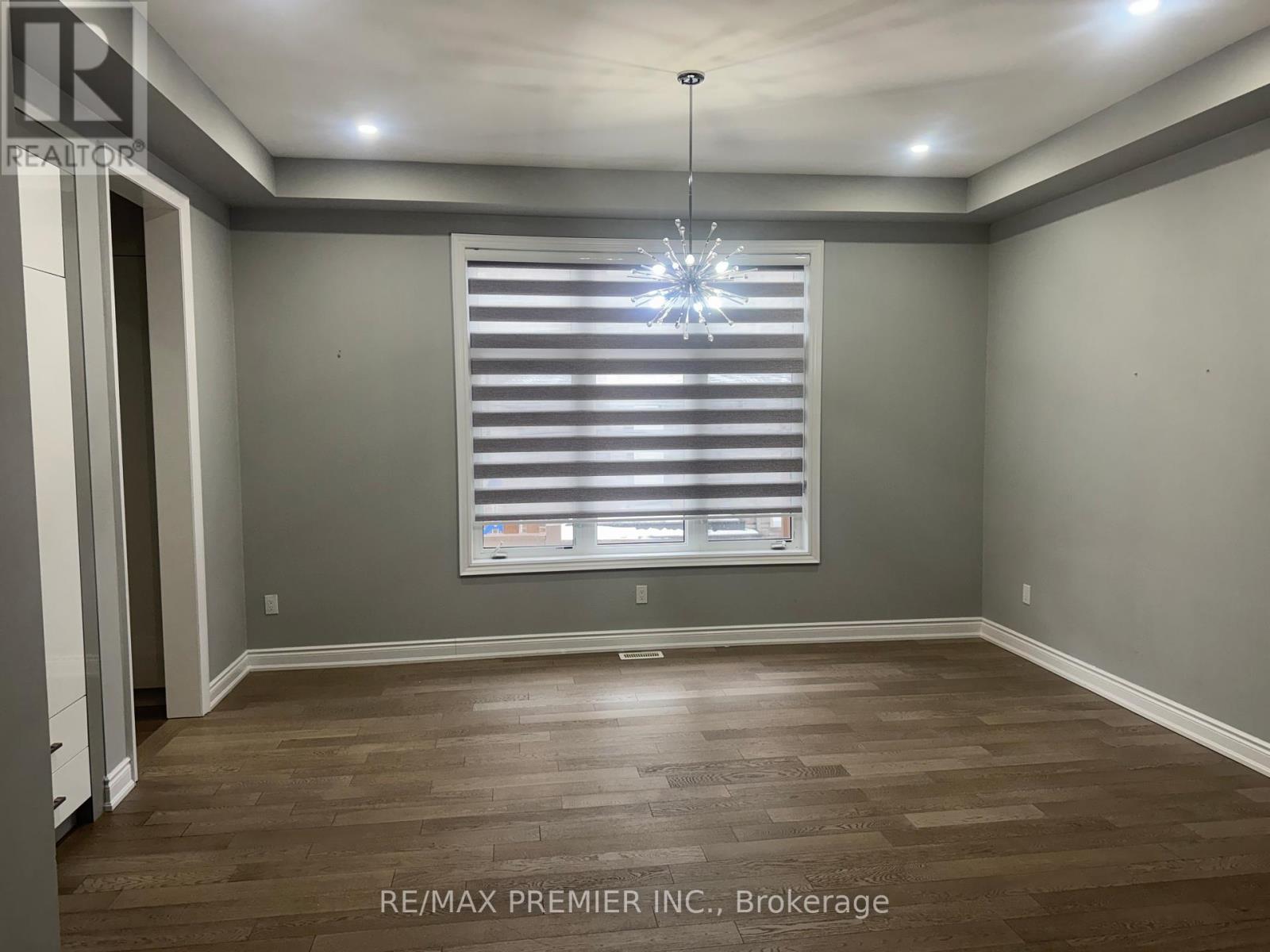 Upper - 185 Faust Ridge, Vaughan, Ontario  L4H 4S8 - Photo 4 - N12807606