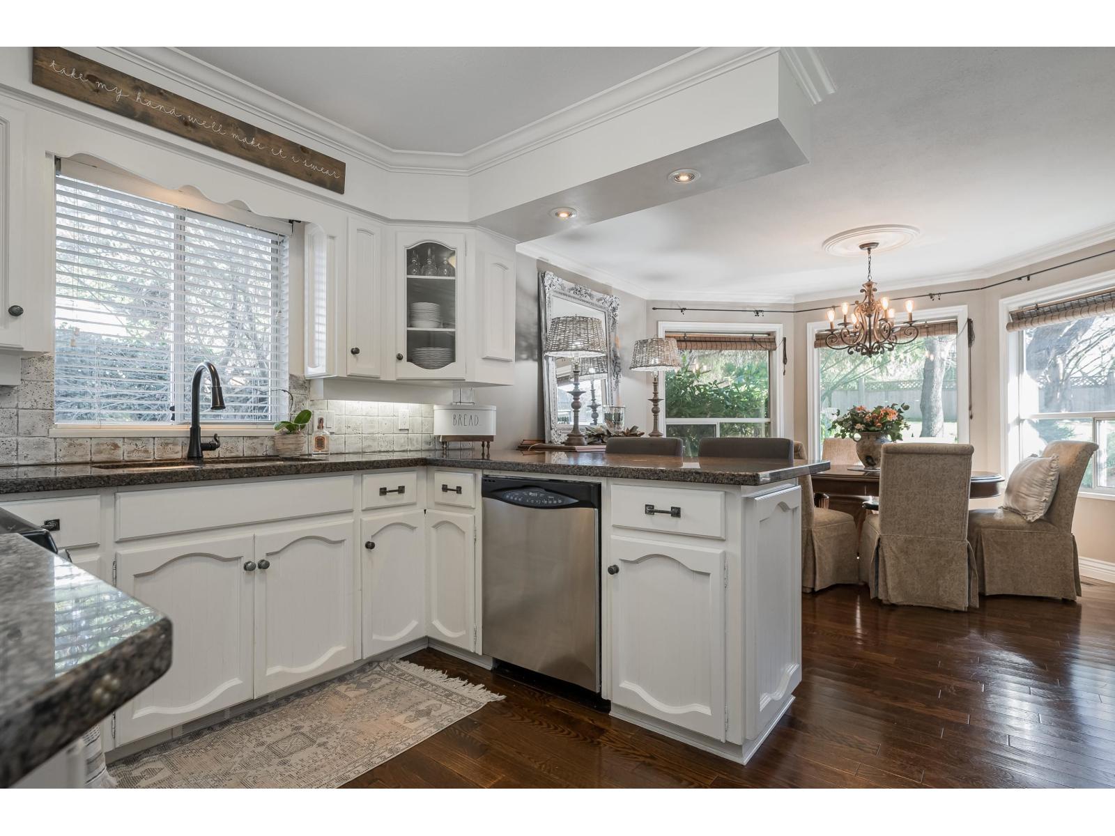 5532 181a Street, Surrey, British Columbia  V3S 7Z2 - Photo 12 - R3090726