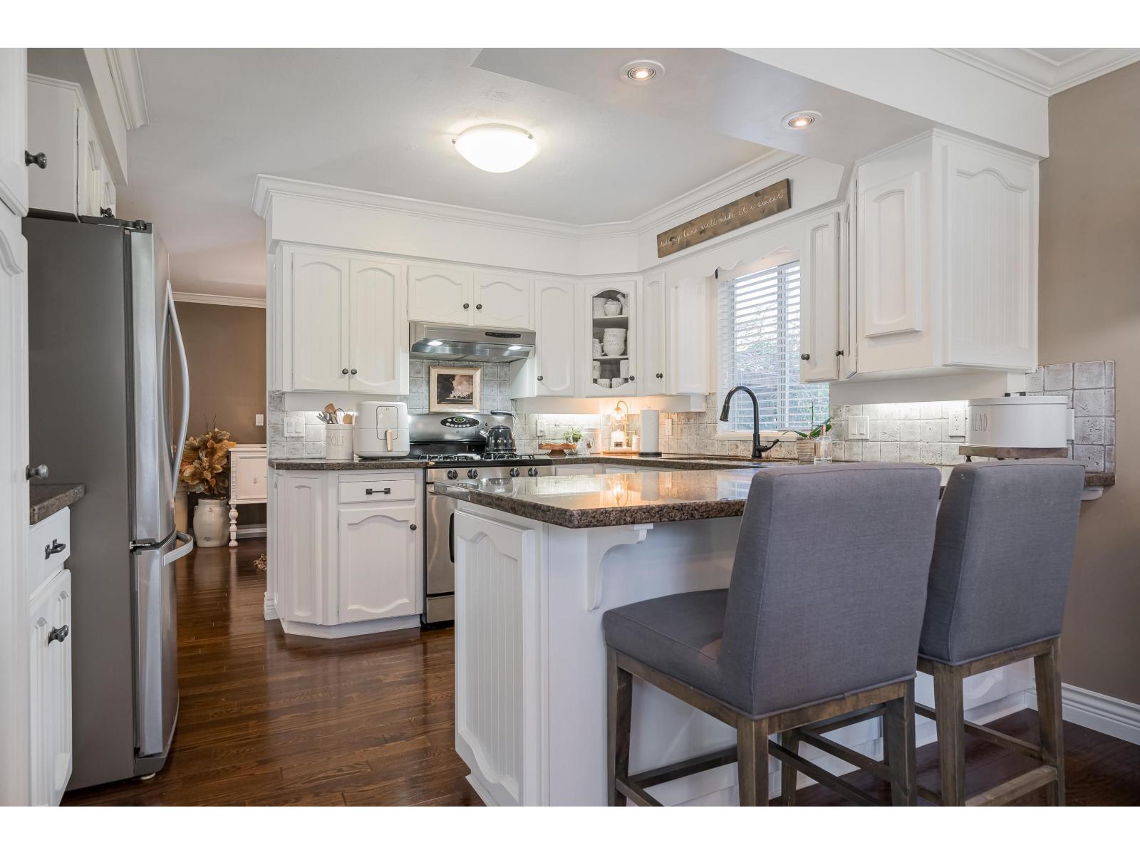 5532 181a Street, Surrey, British Columbia  V3S 7Z2 - Photo 8 - R3090726