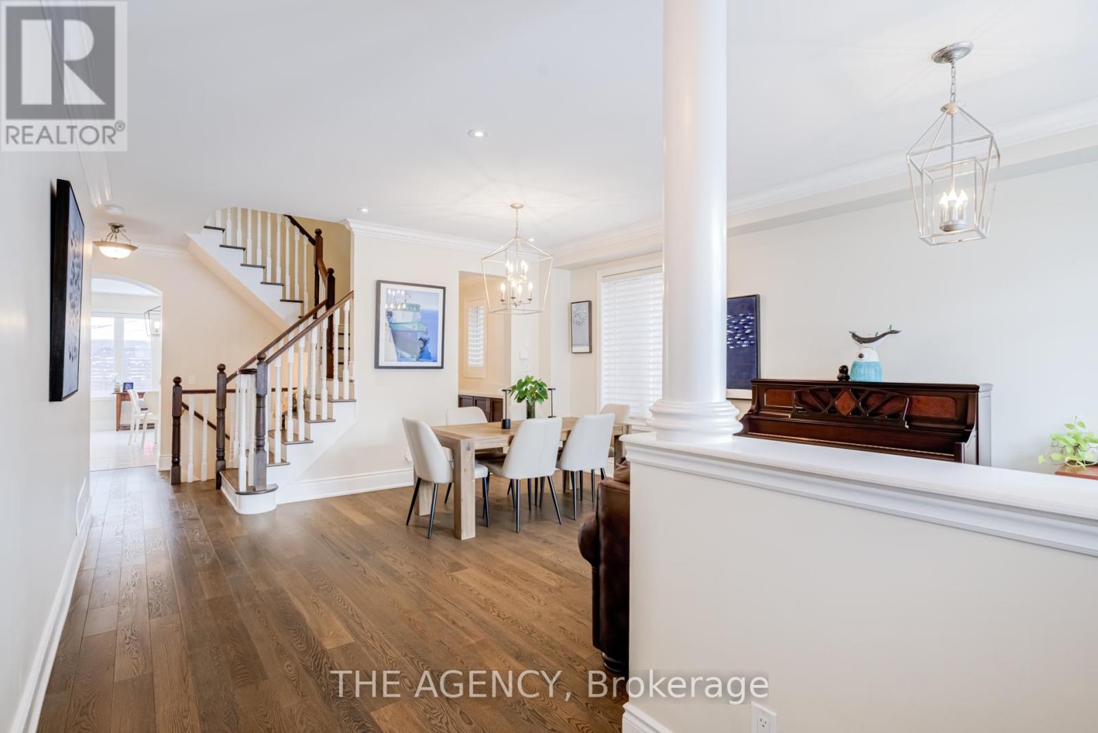 3109 Larry Crescent, Oakville, Ontario  L6M 0S8 - Photo 2 - W12807568