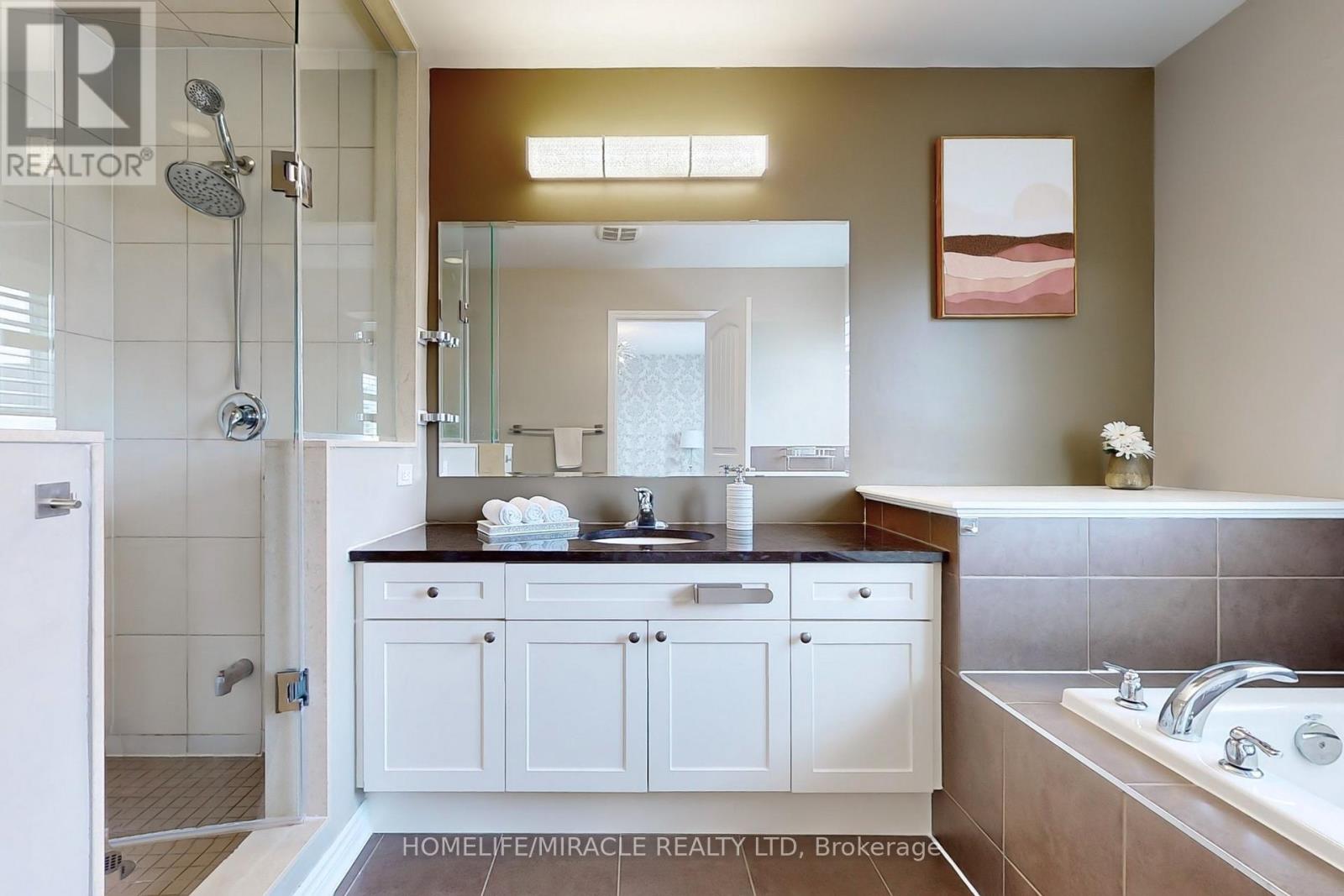 1042 Tock Close, Milton, Ontario  L9T 8G8 - Photo 24 - W12807632