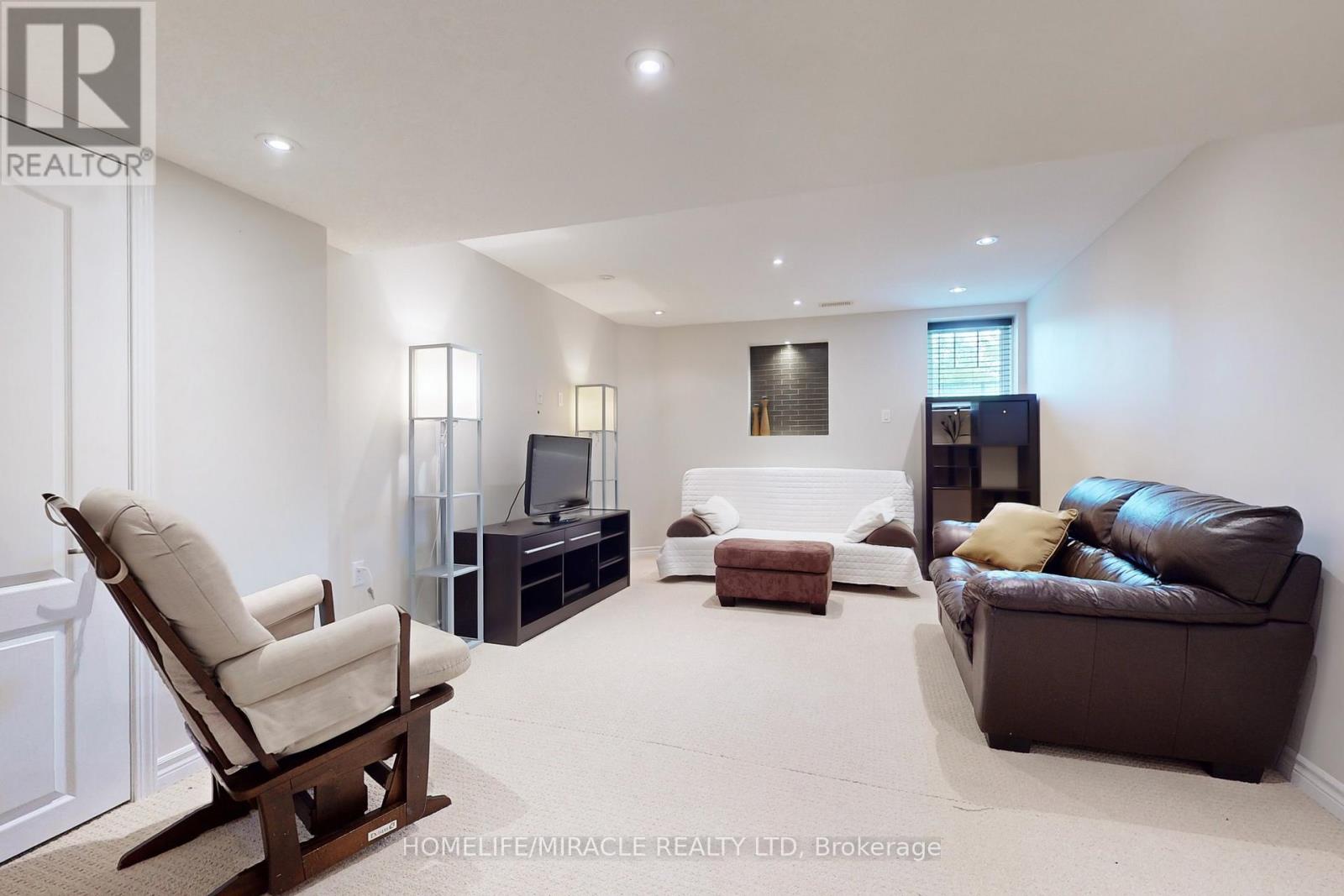 1042 Tock Close, Milton, Ontario  L9T 8G8 - Photo 33 - W12807632