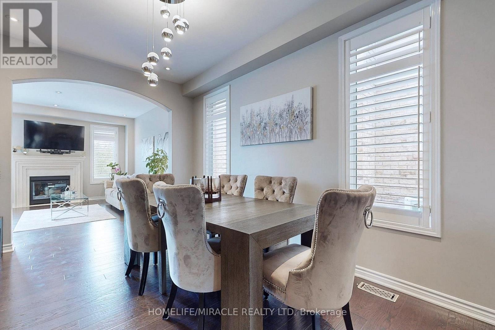 1042 Tock Close, Milton, Ontario  L9T 8G8 - Photo 6 - W12807632