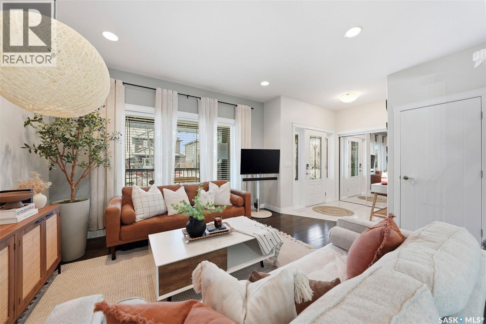 417 Golden Willow Way, Warman, Saskatchewan  S0K 4S2 - Photo 5 - SK028954