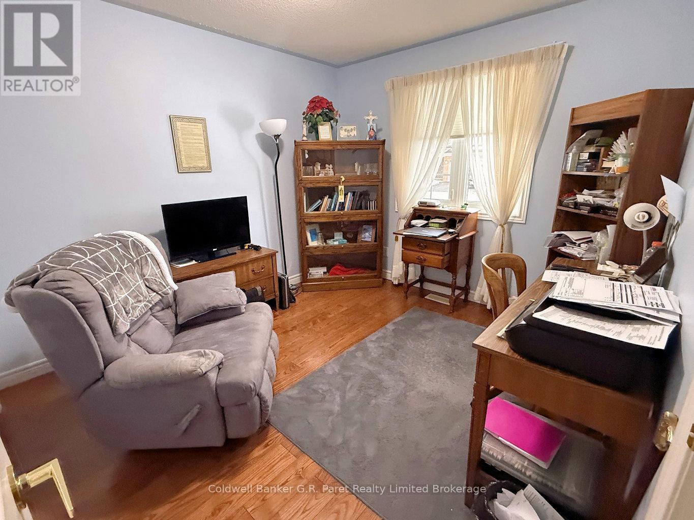 224 Baldwin Street, Tillsonburg, Ontario N4G 5W3 - Photo 12 - X12807804