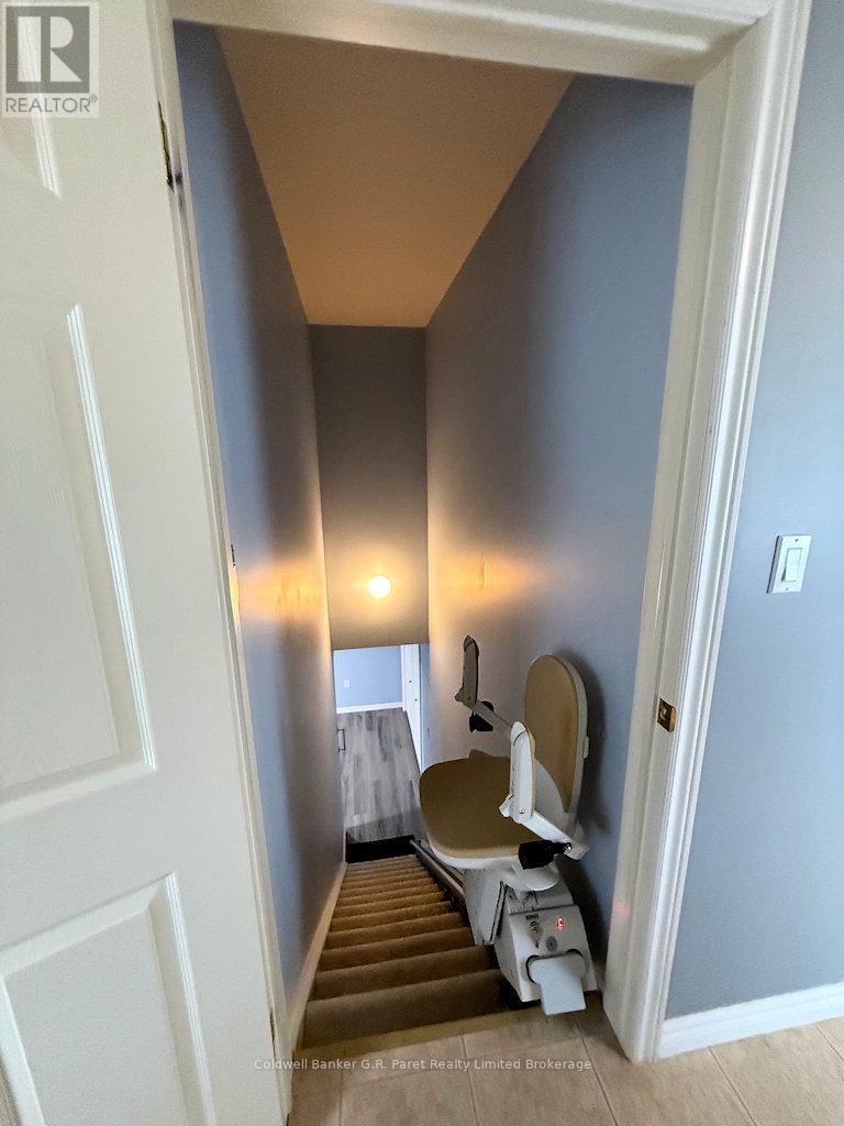 224 Baldwin Street, Tillsonburg, Ontario N4G 5W3 - Photo 15 - X12807804