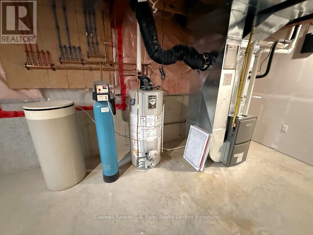 224 Baldwin Street, Tillsonburg, Ontario N4G 5W3 - Photo 21 - X12807804