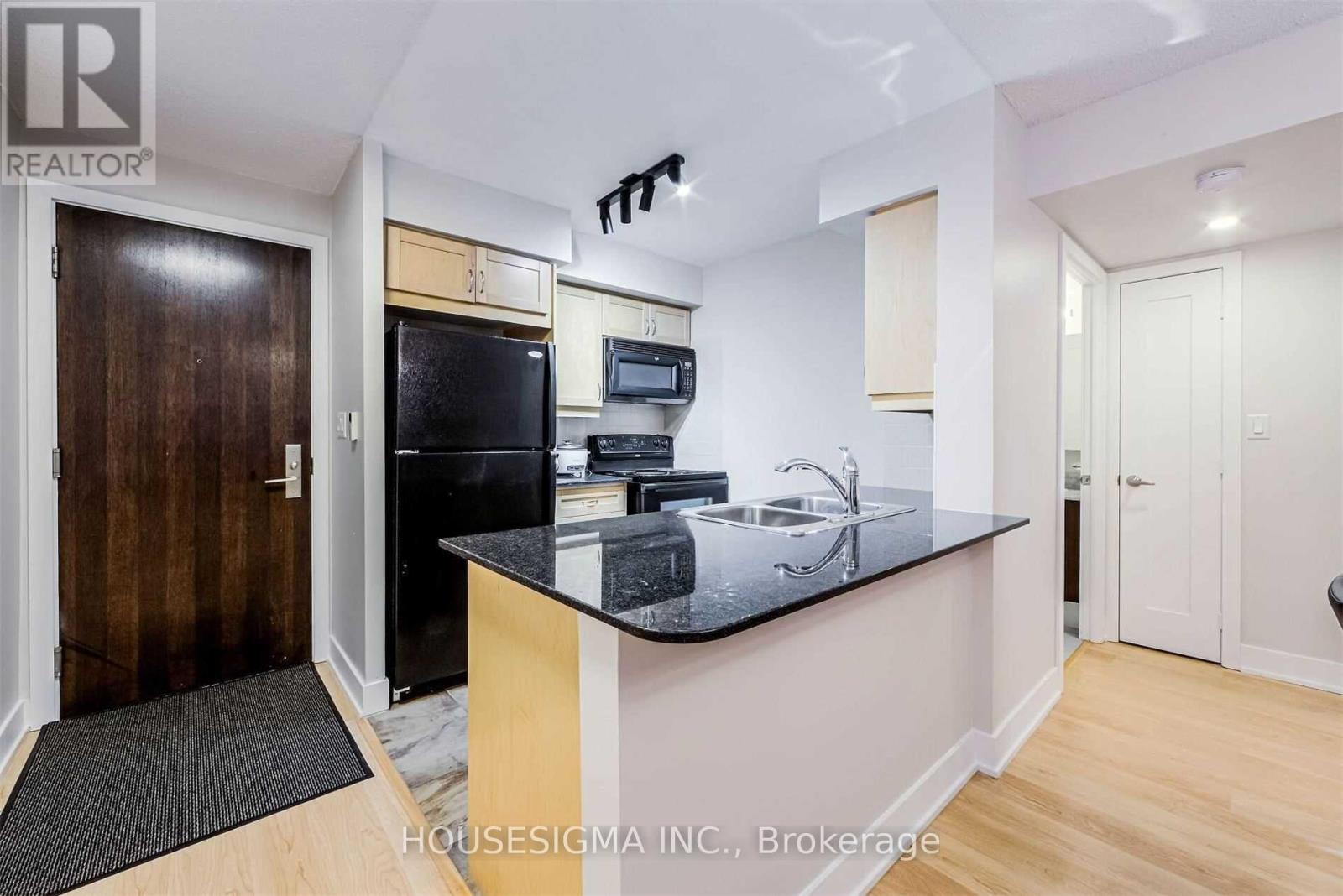 1117 - 20 Blue Jays Way, Toronto, Ontario  M5V 3W6 - Photo 7 - C12668090