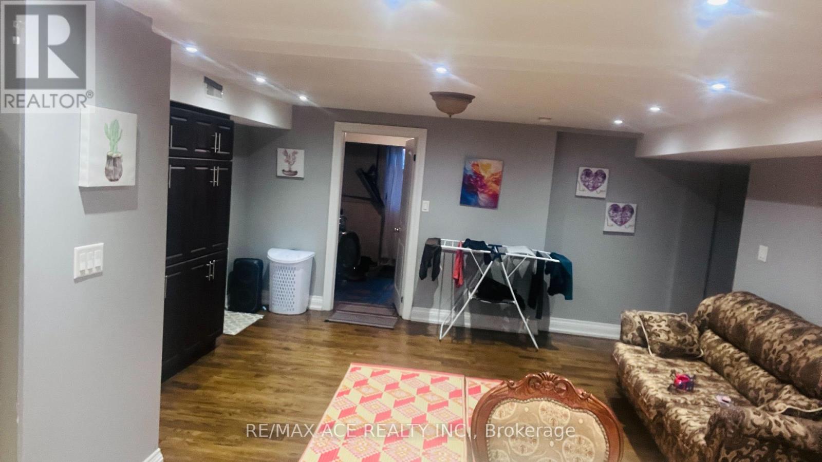 Bsmt - 36 Murray Avenue, Toronto, Ontario  M1S 2A2 - Photo 4 - E12807440