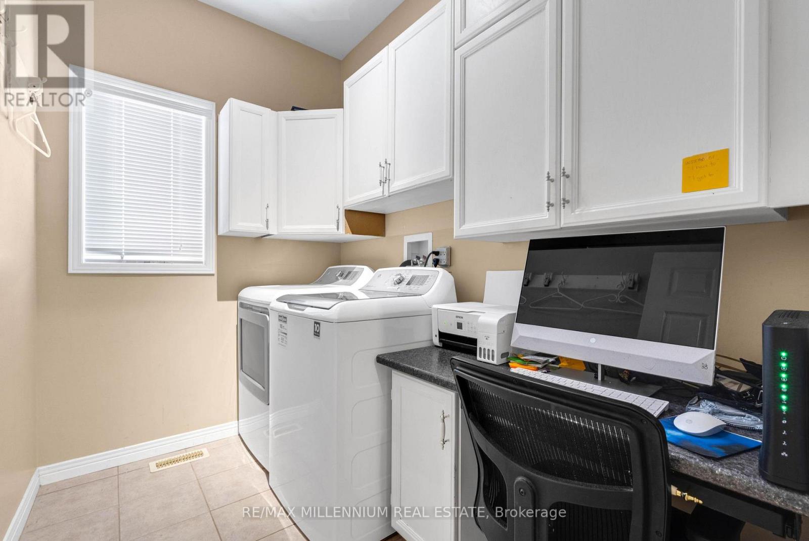 188 Blue Mountain Drive, Hamilton, Ontario  L0R 1P0 - Photo 13 - X12521178