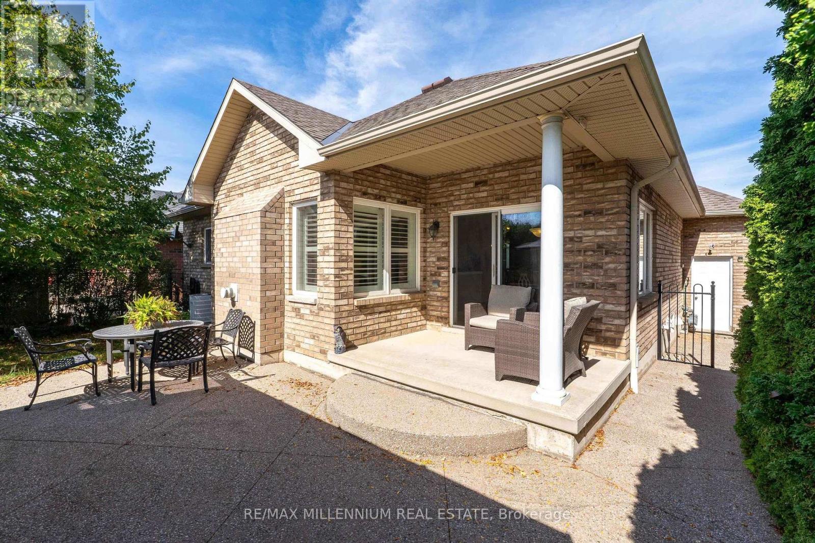 188 Blue Mountain Drive, Hamilton, Ontario  L0R 1P0 - Photo 30 - X12521178