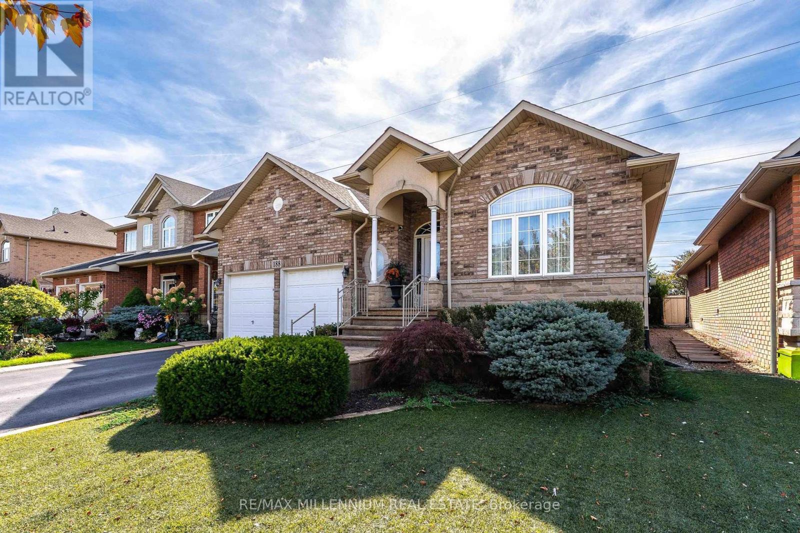 188 Blue Mountain Drive, Hamilton, Ontario  L0R 1P0 - Photo 3 - X12521178