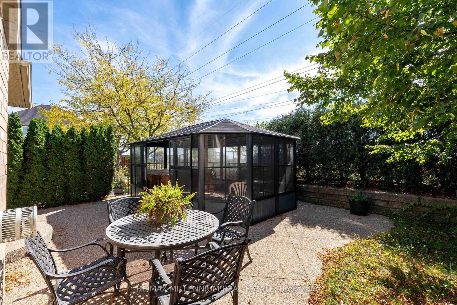 188 Blue Mountain Drive, Hamilton, Ontario  L0R 1P0 - Photo 33 - X12521178