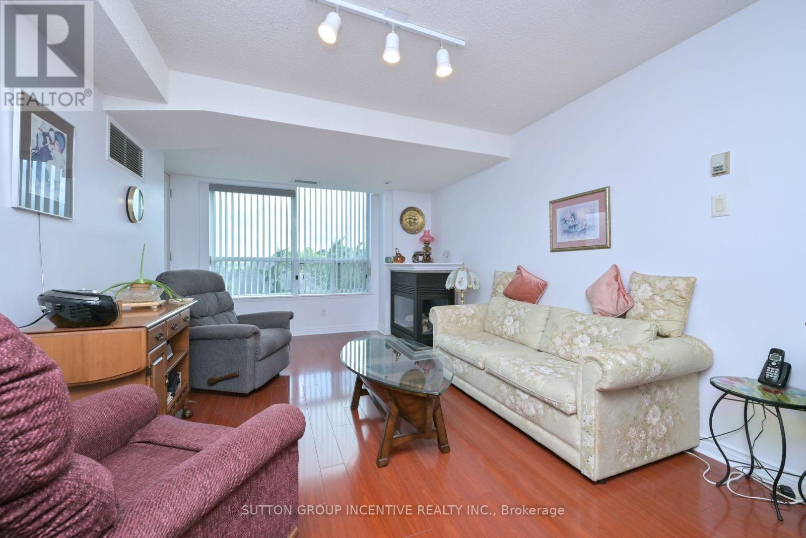 311 - 4 Briar Hill Heights, New Tecumseth, Ontario  L9R 1Z7 - Photo 10 - N12430973