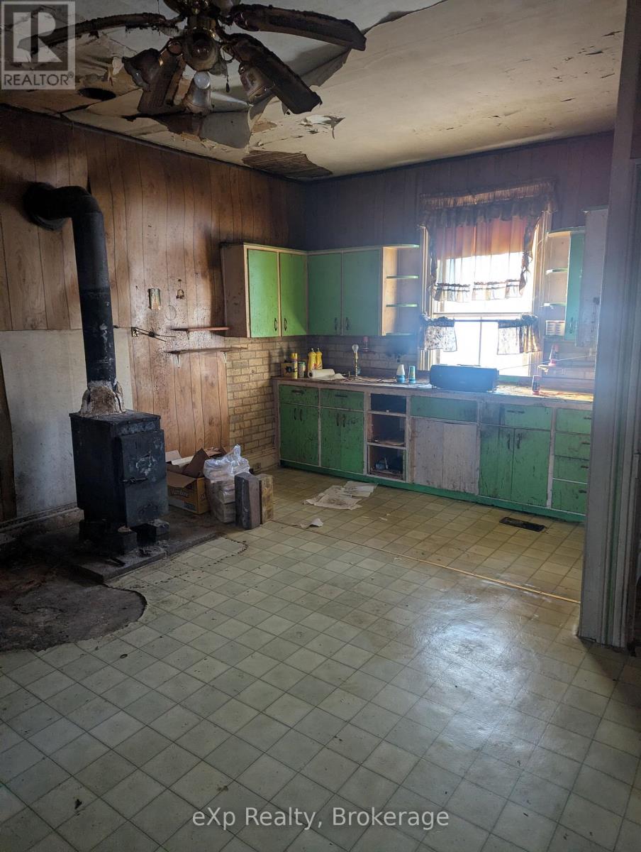 740 Elma Street W, North Perth (Listowel), Ontario  N4W 1W5 - Photo 3 - X12807728