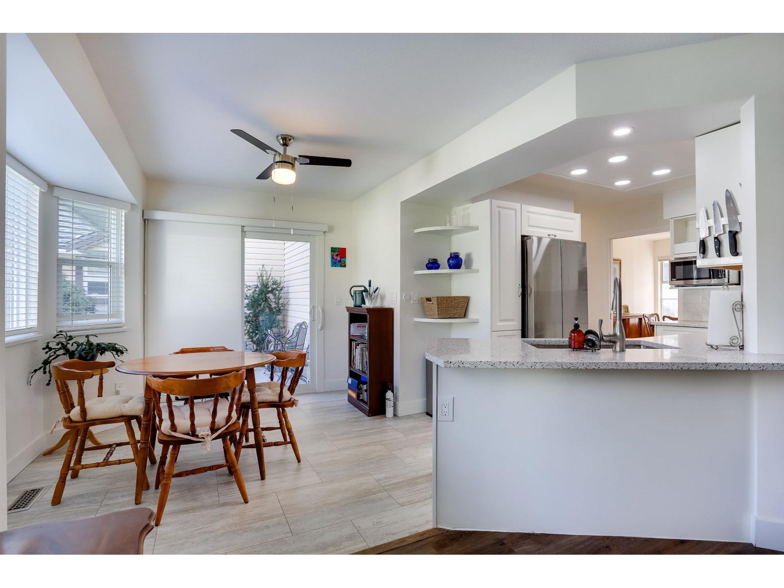 112 14280 19a Avenue, Surrey, British Columbia  V4A 8W3 - Photo 6 - R3091694