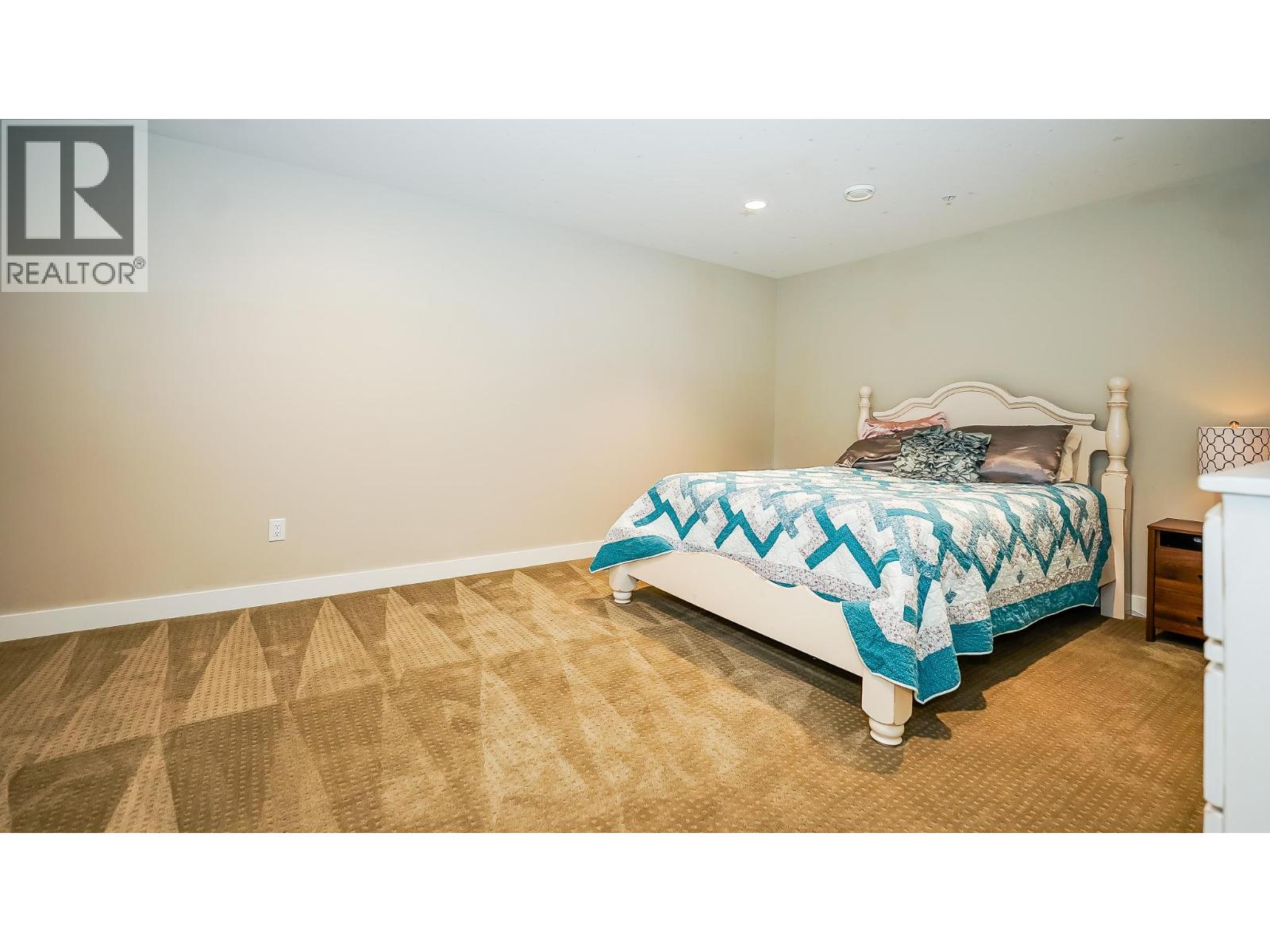 9671 Celeste Road, Lake Country, British Columbia  V4V 2R9 - Photo 11 - 10376593