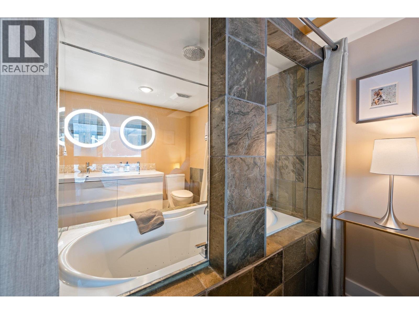 415 4557 Blackcomb Way, Whistler, British Columbia  V8E 0Y2 - Photo 18 - R3079496