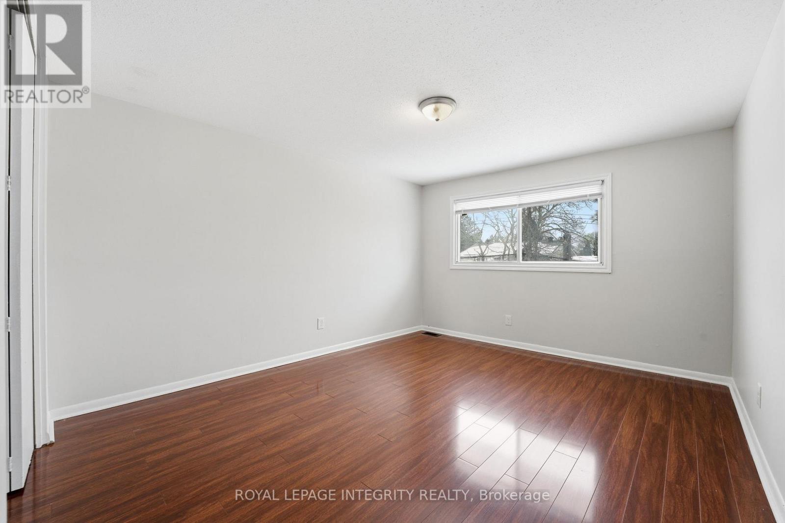 1281 Meadowlands Drive E, Ottawa, Ontario  K2E 6K4 - Photo 21 - X12807726