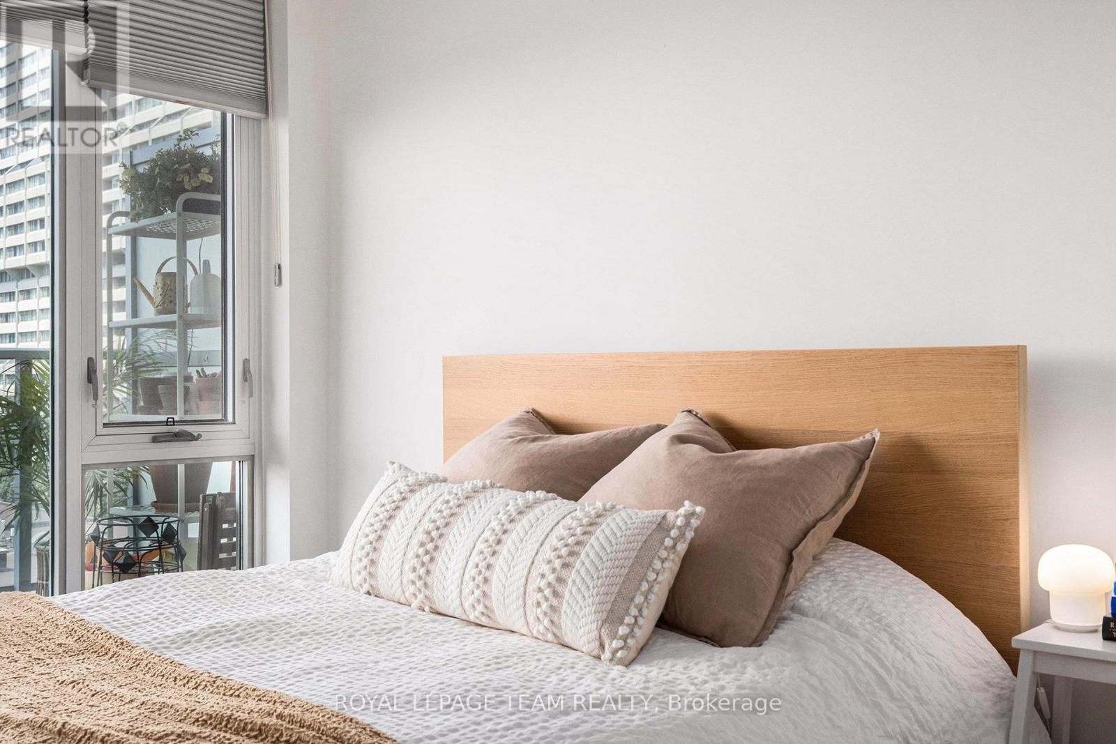 714 - 255 Bay Street, Ottawa, Ontario  K1R 0C5 - Photo 16 - X12807816