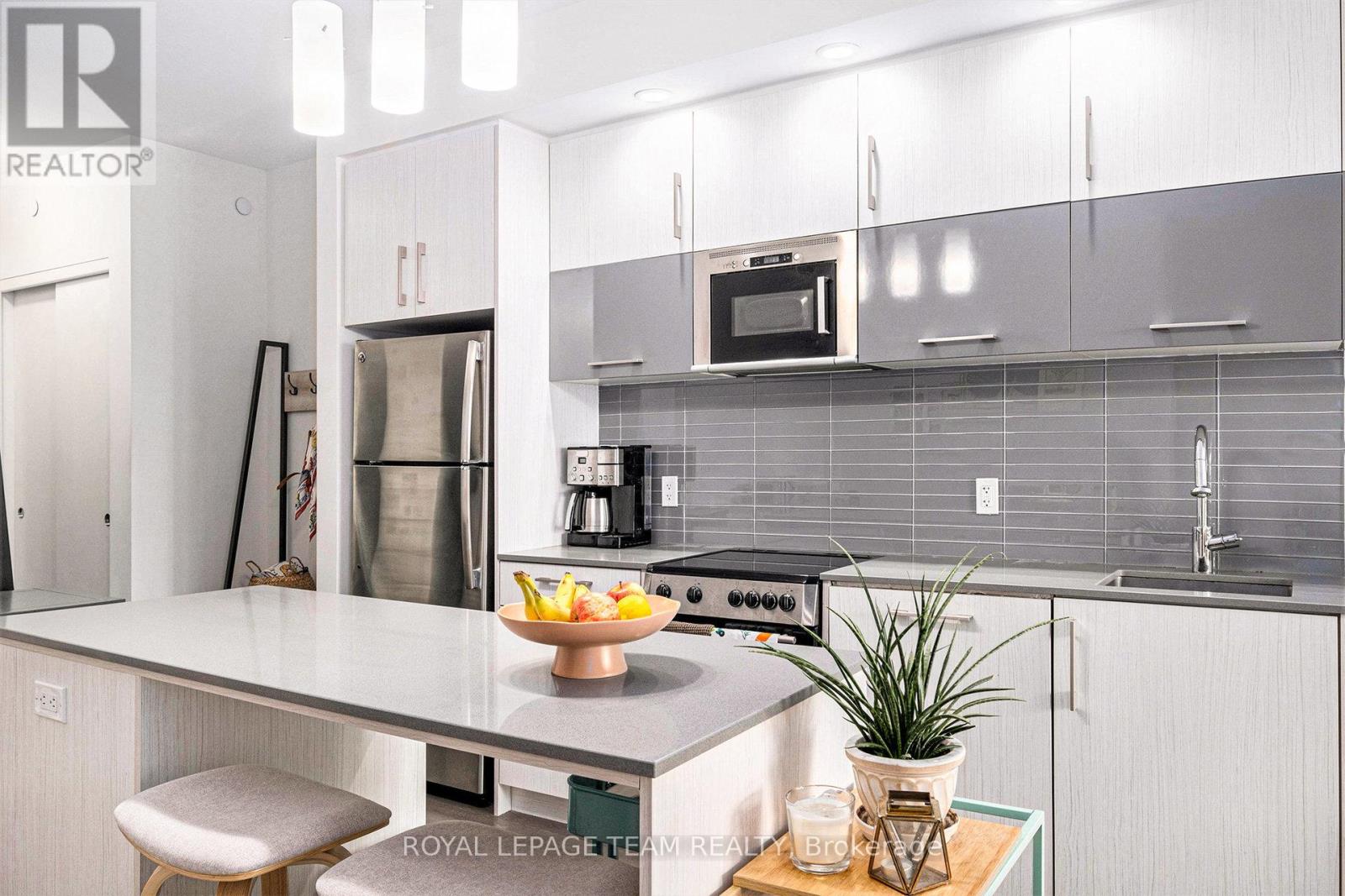 714 - 255 Bay Street, Ottawa, Ontario  K1R 0C5 - Photo 9 - X12807816