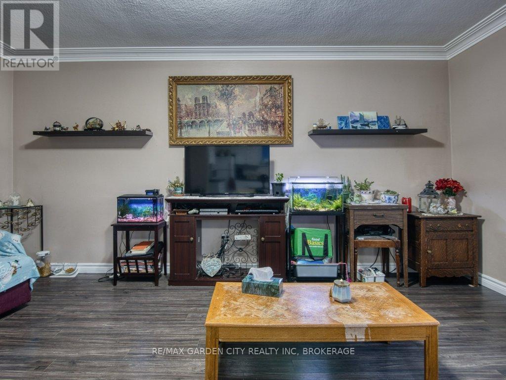 28 Charles Avenue, St. Catharines, Ontario  L2M 5S9 - Photo 31 - X12807660