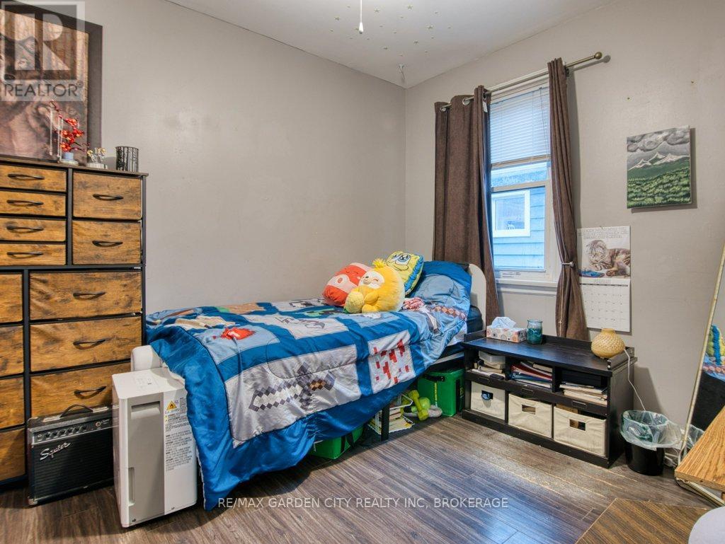 28 Charles Avenue, St. Catharines, Ontario  L2M 5S9 - Photo 35 - X12807660