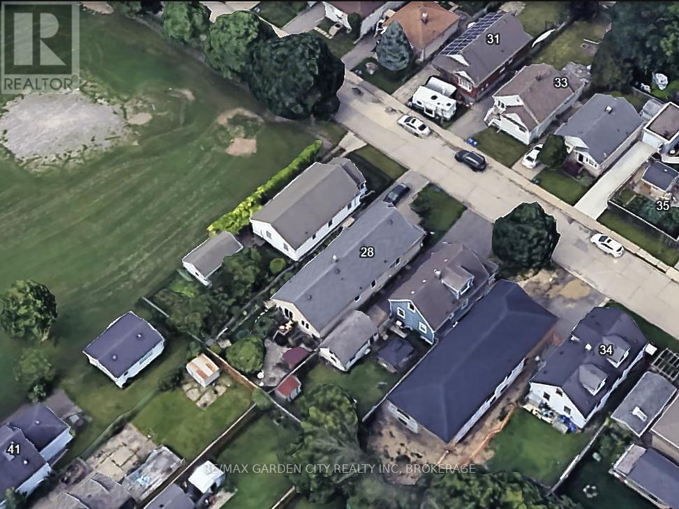 28 Charles Avenue, St. Catharines, Ontario  L2M 5S9 - Photo 50 - X12807660