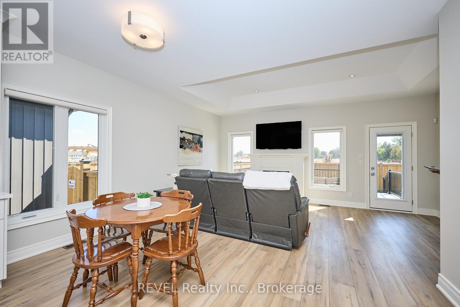 99 Homestead Drive, Niagara-On-The-Lake, Ontario  L0S 1J0 - Photo 11 - X12807730