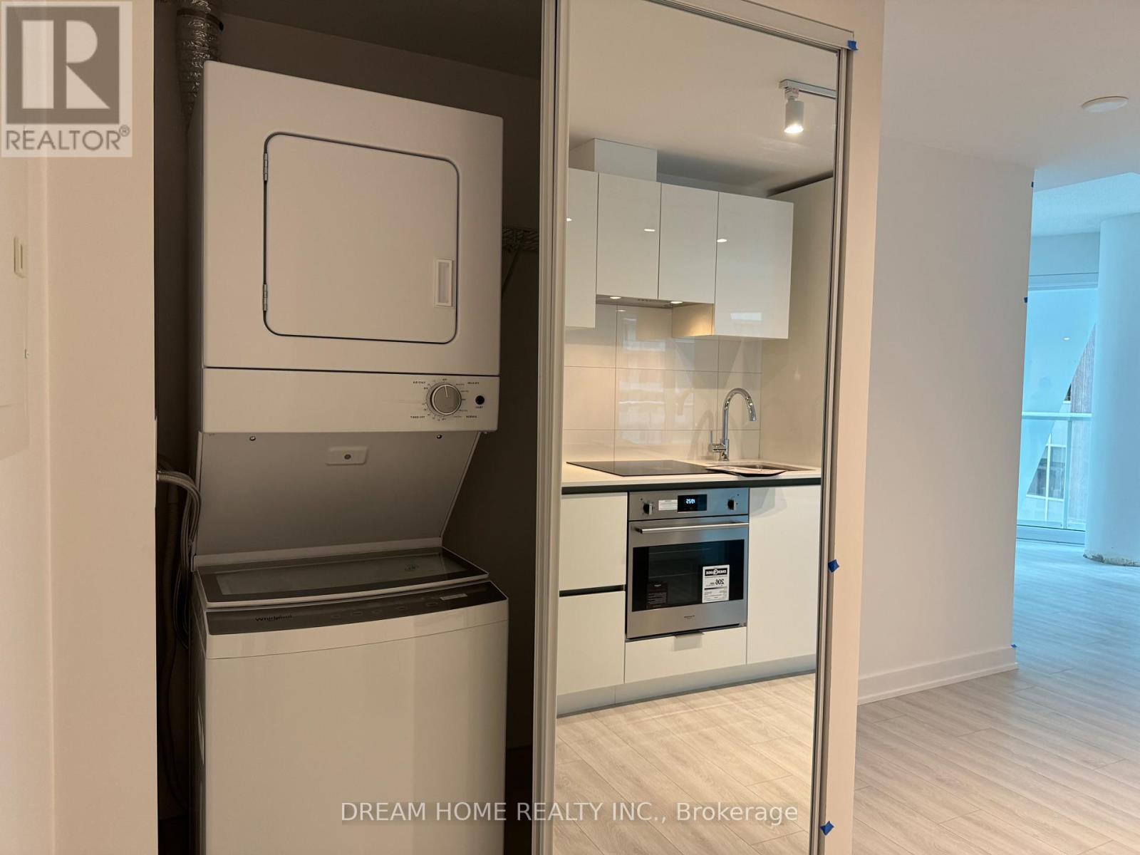 1226 - 230 Simcoe Street, Toronto, Ontario  M5T 1T4 - Photo 8 - C12807572