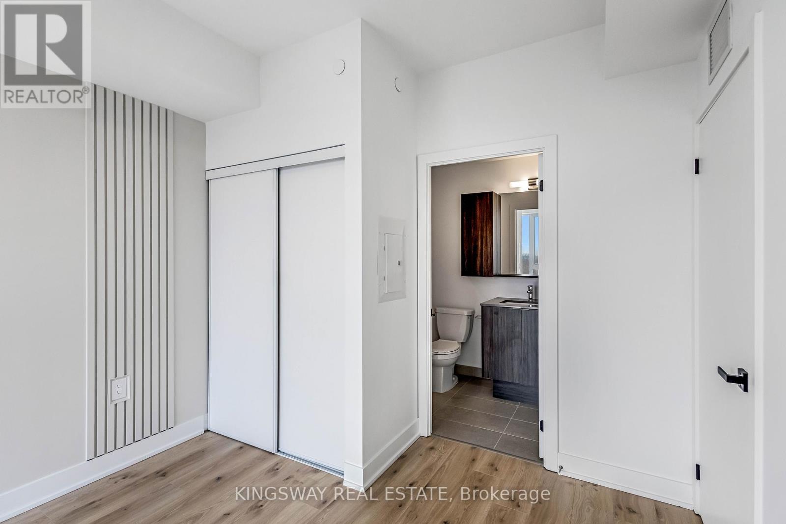 804 - 2088 James Street, Burlington, Ontario  L7R 0H2 - Photo 11 - W12781758