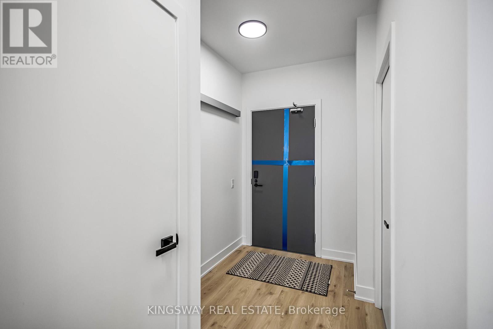 804 - 2088 James Street, Burlington, Ontario  L7R 0H2 - Photo 6 - W12781758