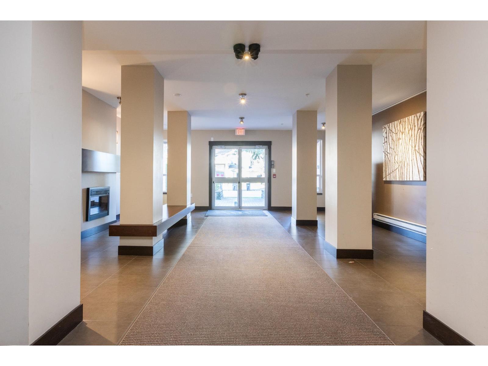 202 14960 102a Avenue, Surrey, British Columbia  V3R 6A3 - Photo 3 - R3091533