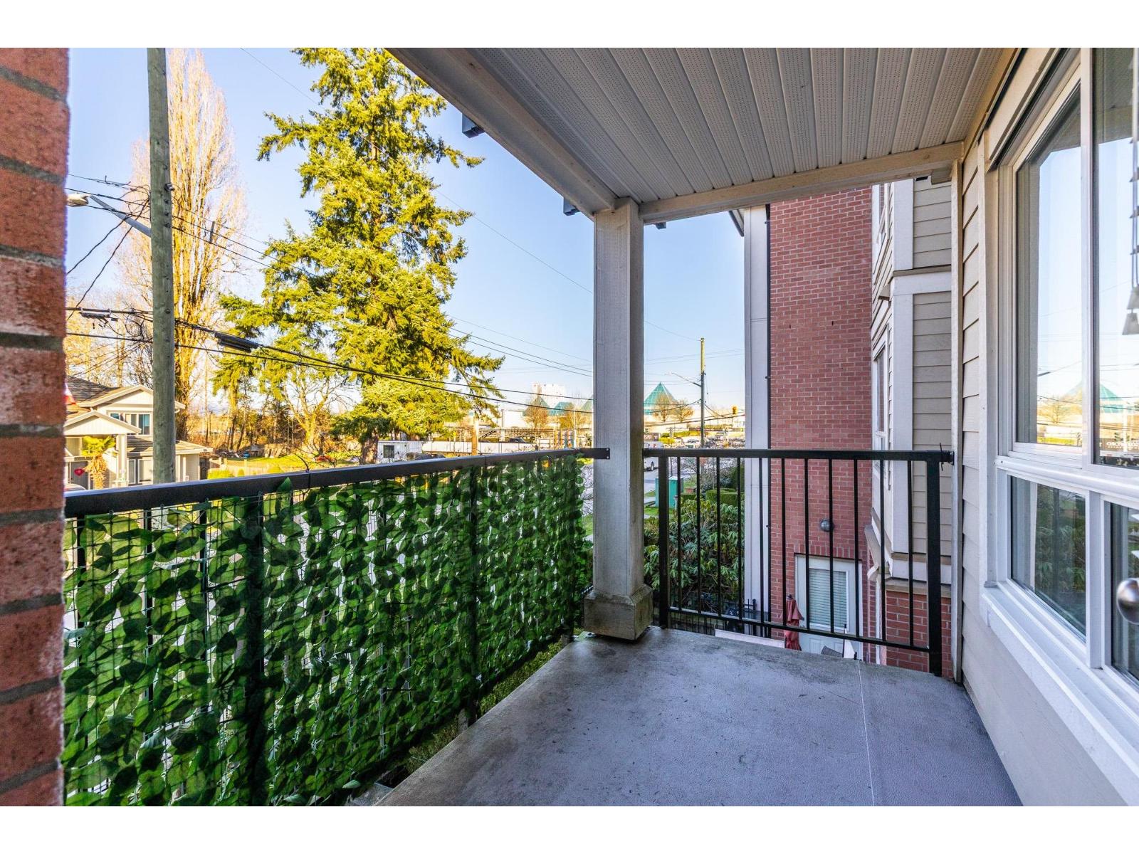 202 14960 102a Avenue, Surrey, British Columbia  V3R 6A3 - Photo 34 - R3091533