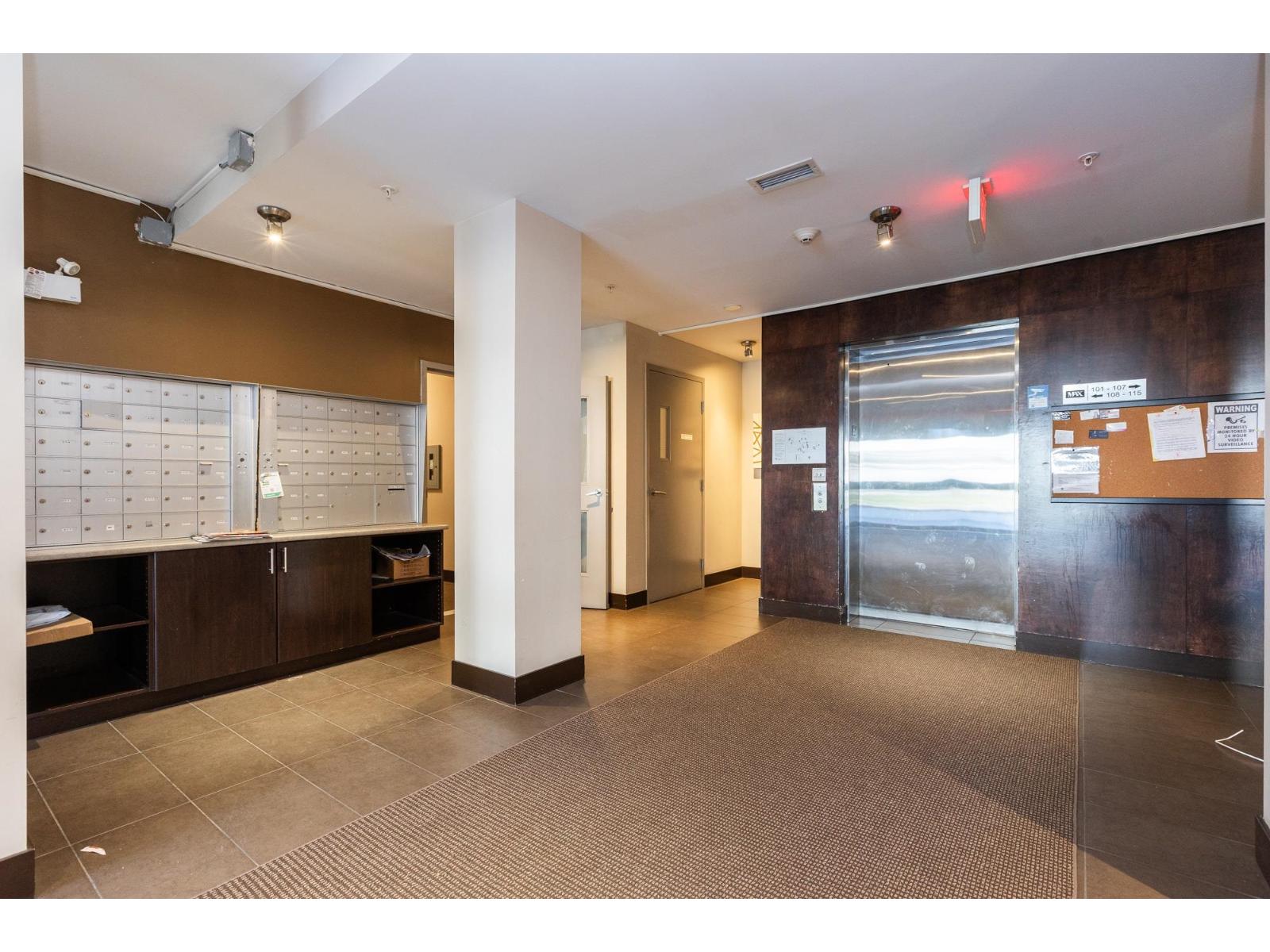 202 14960 102a Avenue, Surrey, British Columbia  V3R 6A3 - Photo 5 - R3091533