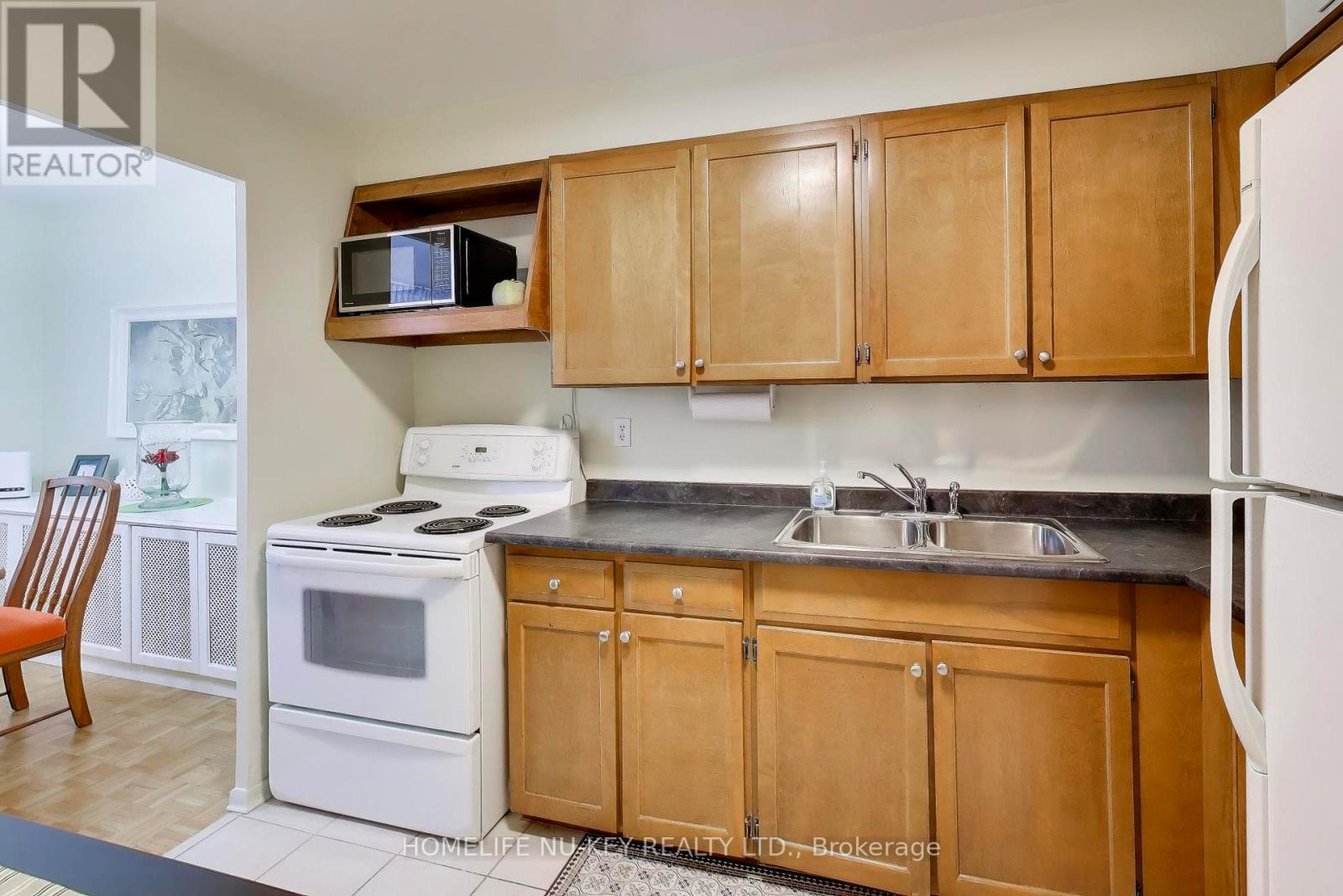 208 - 10 Parkway Forest Drive, Toronto, Ontario  M2J 1L3 - Photo 15 - C12807774