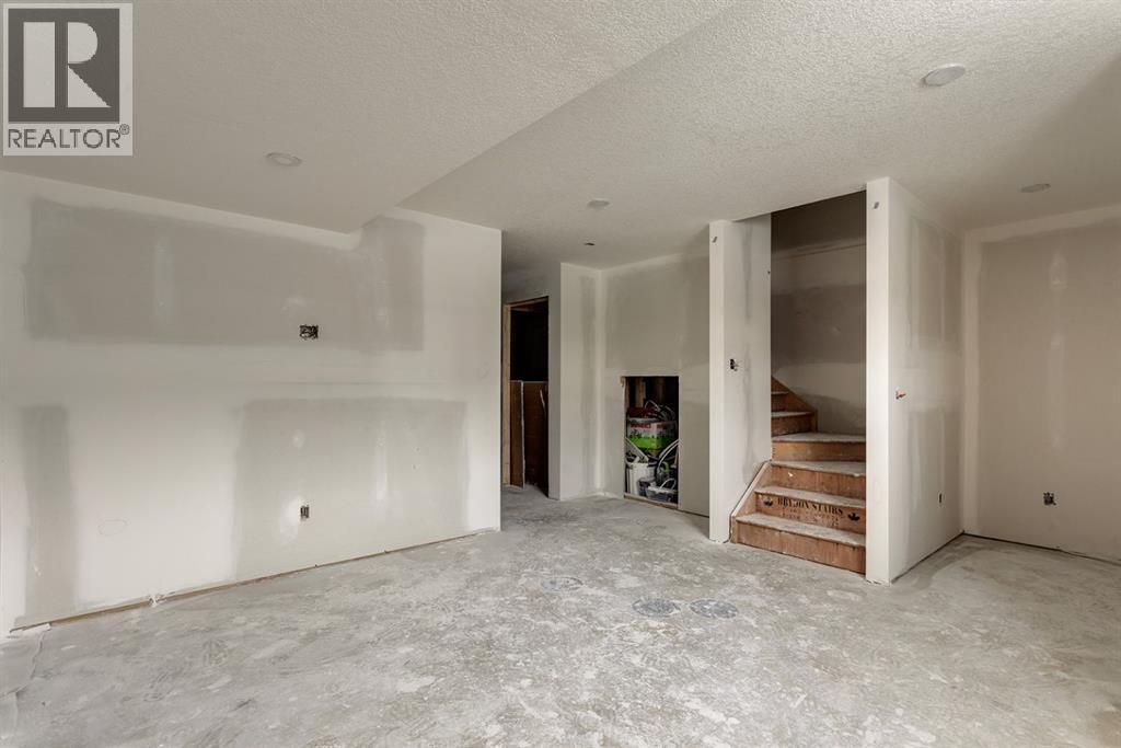 208, 525 River Heights Drive, Cochrane, Alberta  T4C 3E3 - Photo 31 - A2287607