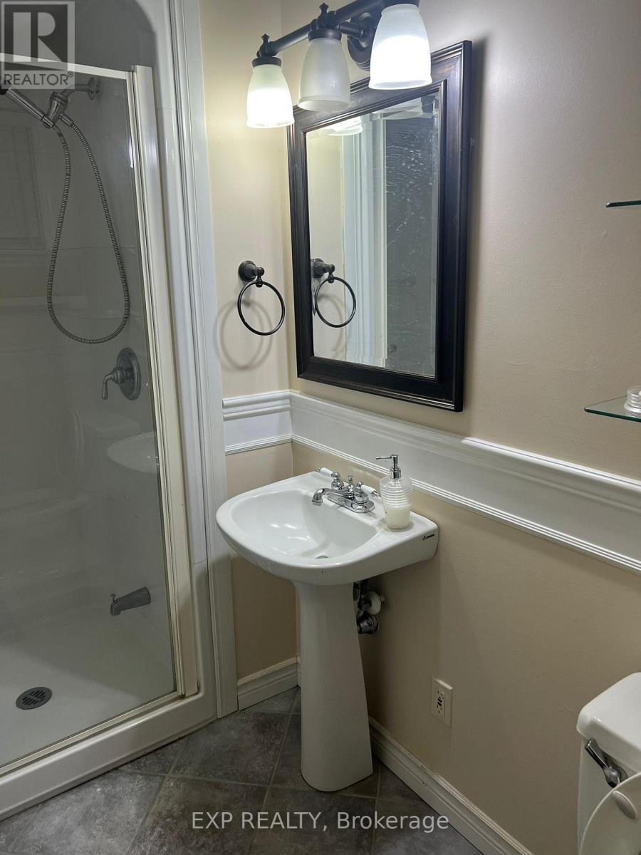 671 Adelaide Avenue E, Oshawa, Ontario  L1G 2A7 - Photo 13 - E12807664