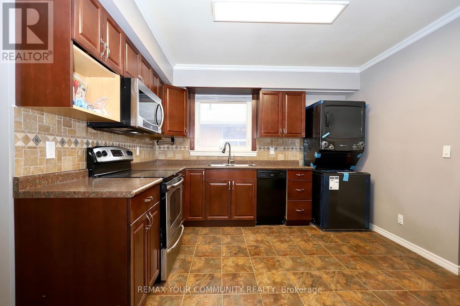 Main - 885 Myers Street, Oshawa, Ontario  L1N 5N3 - Photo 9 - E12807762