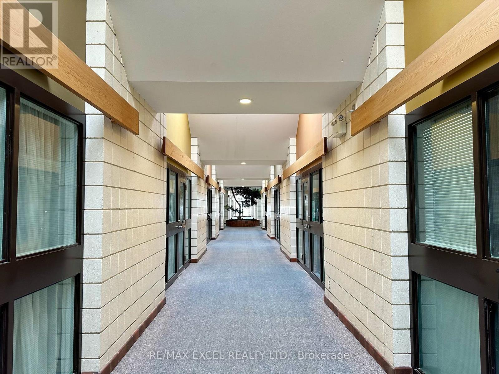 8 - 151 Esna Park Drive, Markham, Ontario  L3R 3B1 - Photo 3 - N12807704