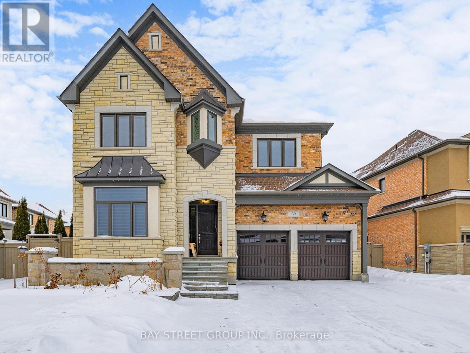 39 CAIRNS GATE, King, Ontario