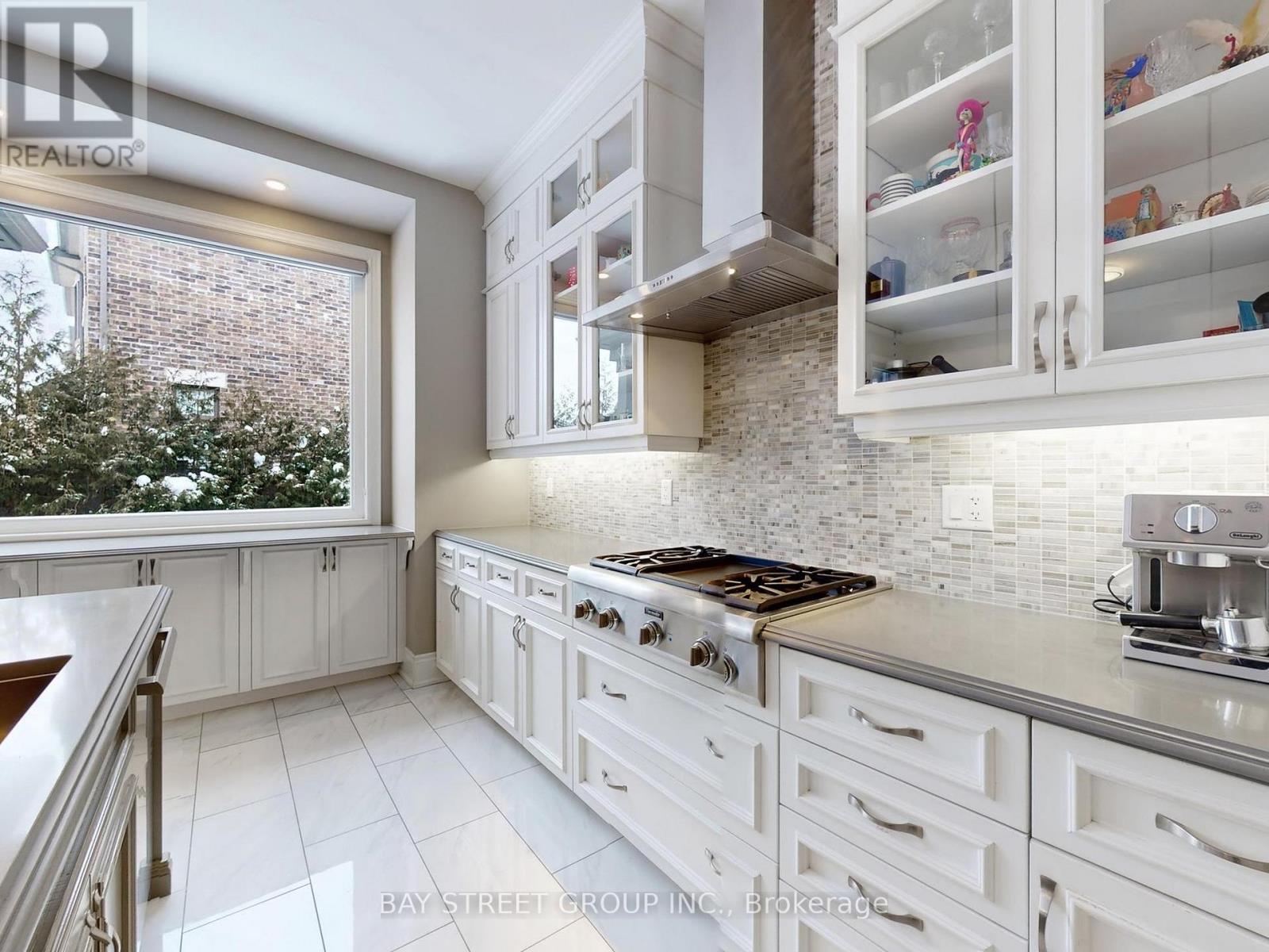 39 Cairns Gate, King, Ontario  L7B 0P5 - Photo 17 - N12807802