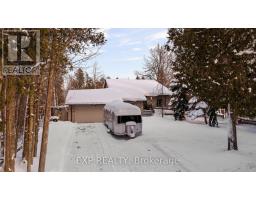 381 COX MILL ROAD, Barrie, Ontario