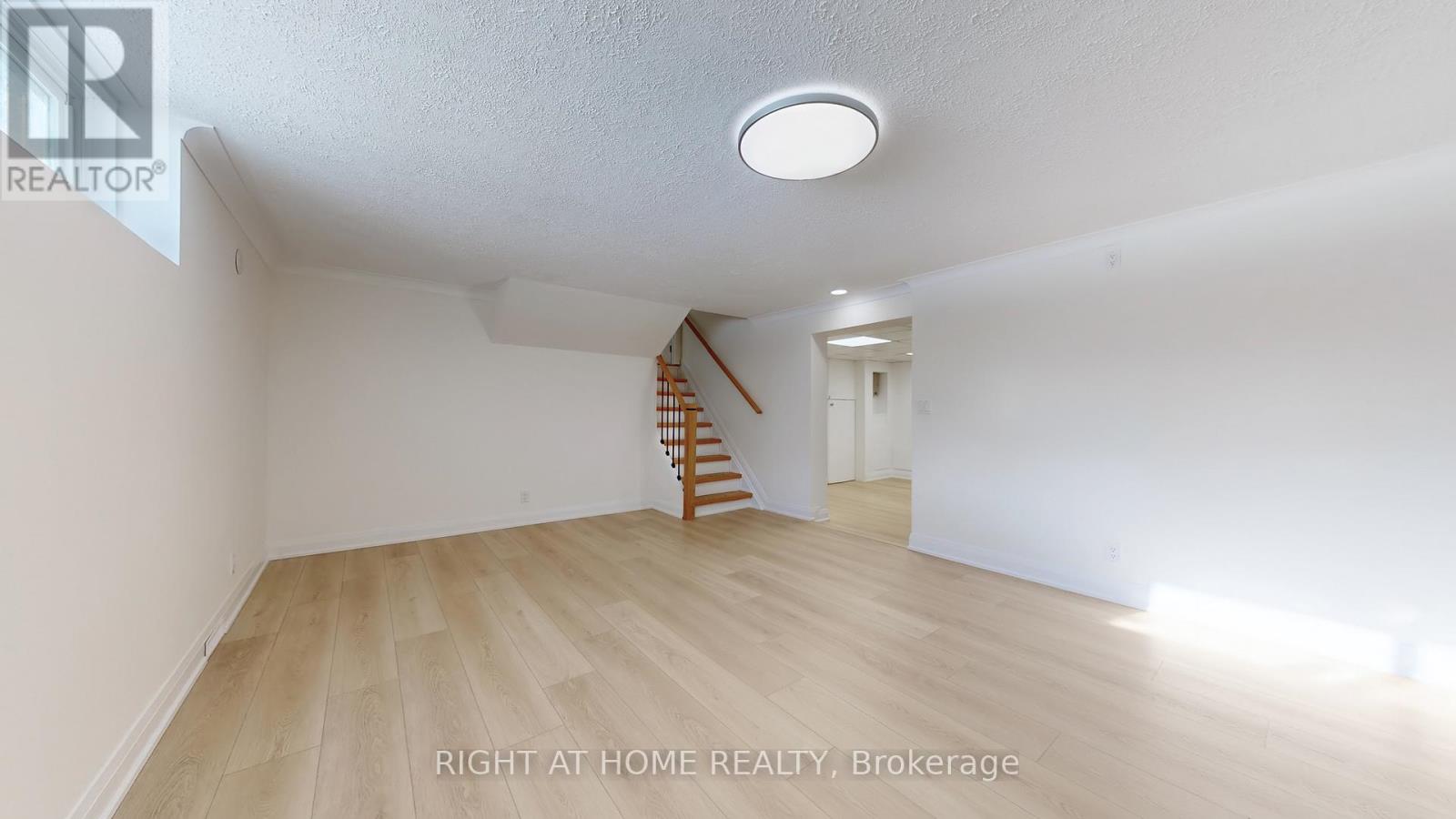 12 Courtham Avenue, Markham, Ontario  L3T 1G3 - Photo 37 - N12770252