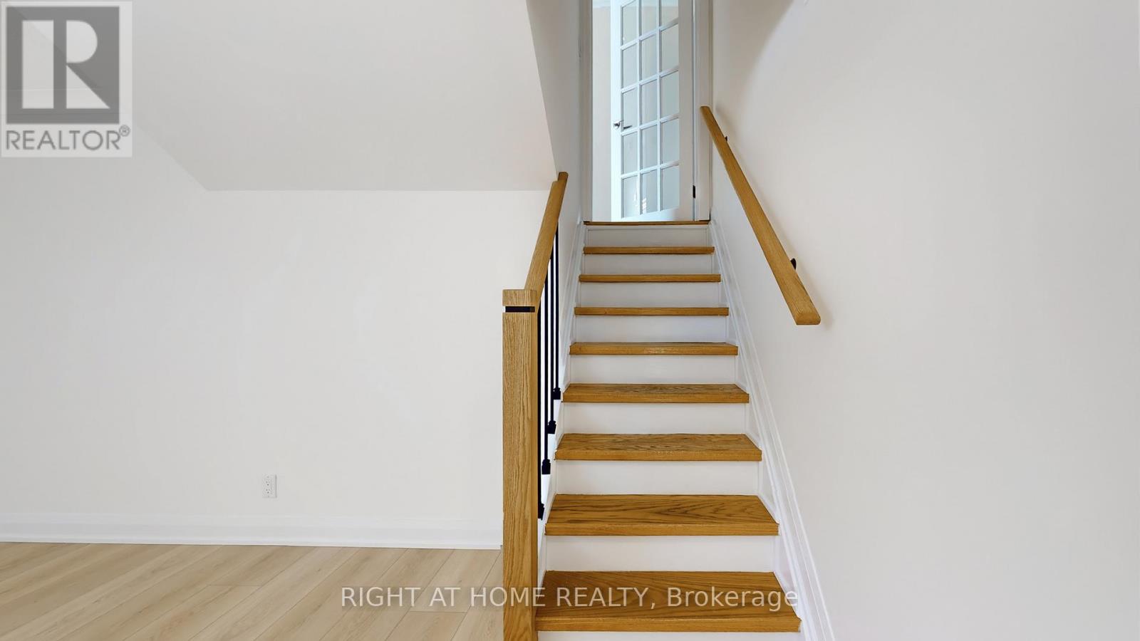 12 Courtham Avenue, Markham, Ontario  L3T 1G3 - Photo 34 - N12770252